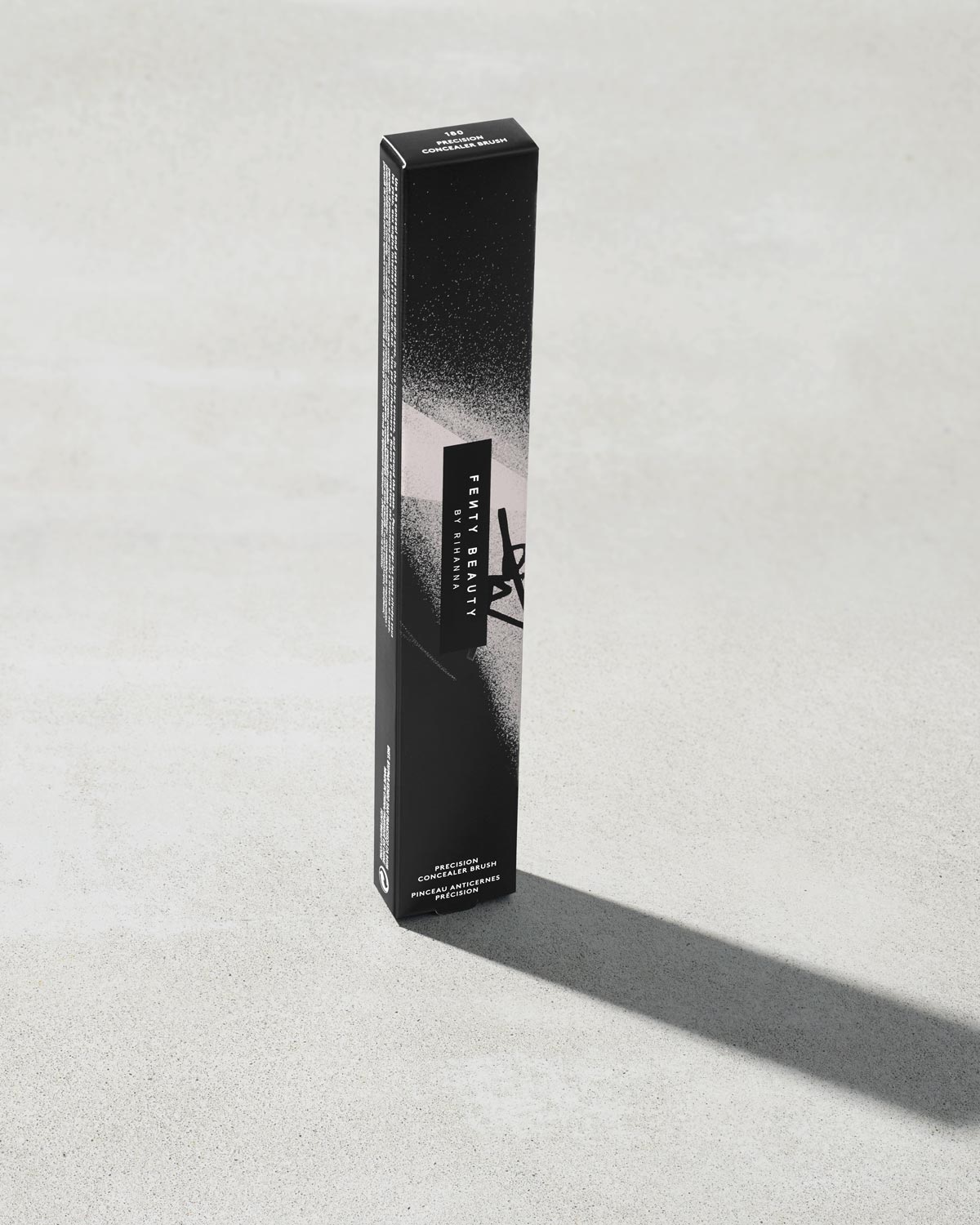 PRECISION CONCEALER BRUSH 180 ,