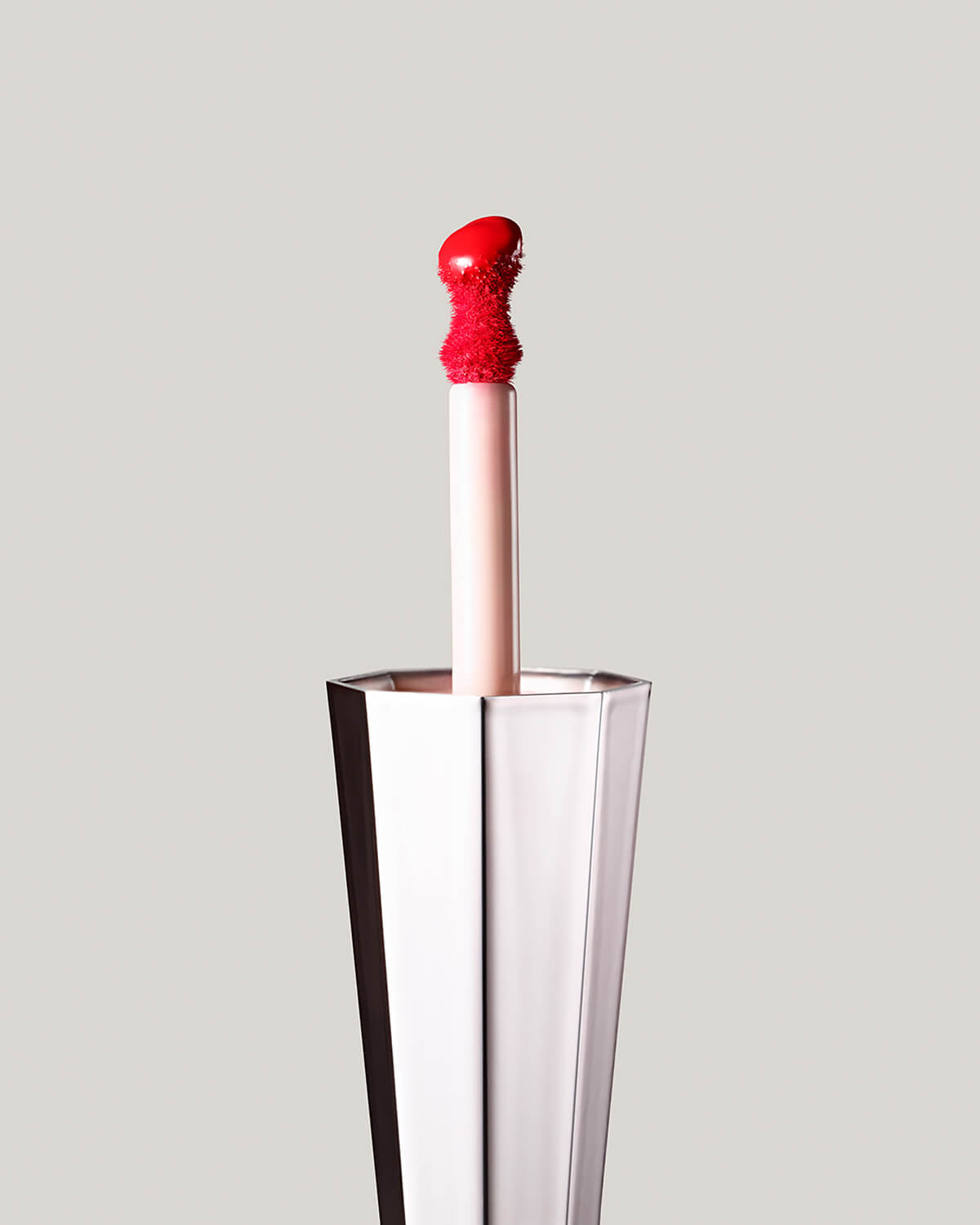 Stunna Lip Paint applicator on a light background