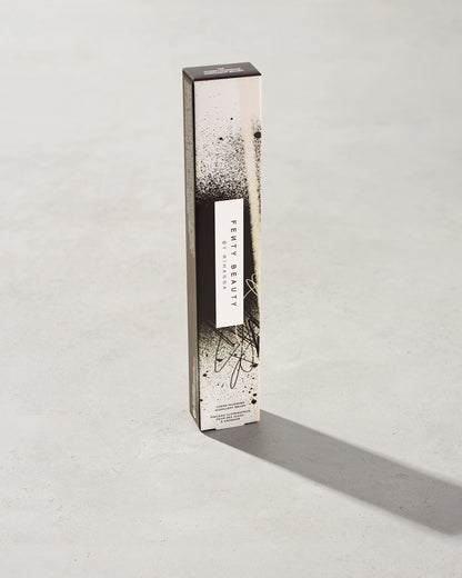 CHEEK-HUGGING HIGHLIGHT BRUSH 120,