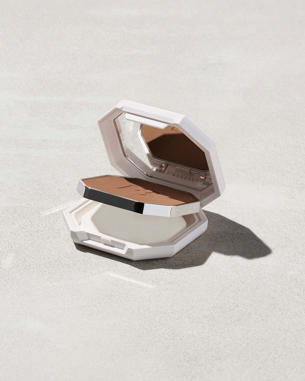 Pro Filt'r Soft Matte Powder Foundation — #180